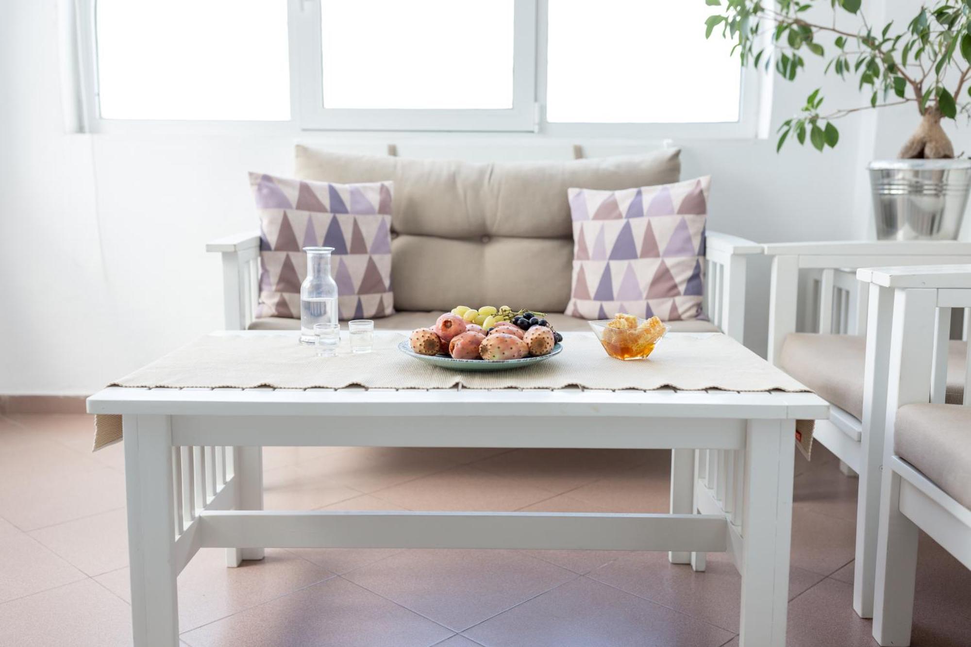 Acrothea Suites And Villas - Akrotiri Caldera - Santorini Стая снимка